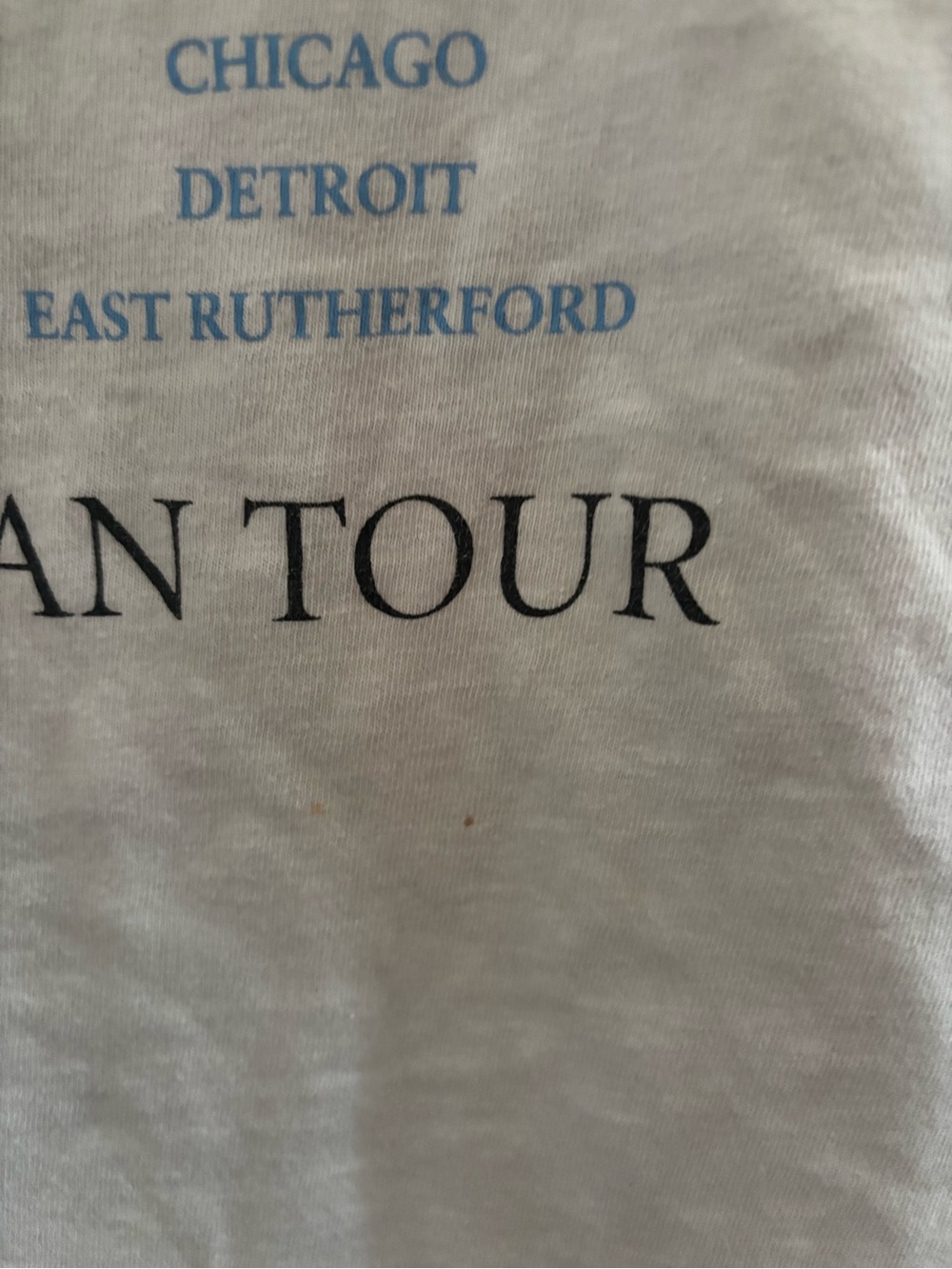 Pink Floyd White Graphic Tee with Blue and Gold Artwork - Picture 9 of 11